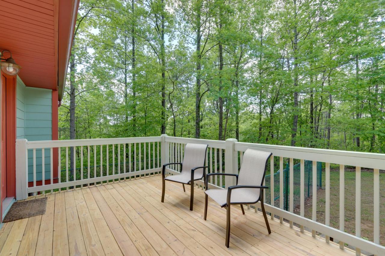 Blue Ridge Getaway With Hot Tub And Seasonal View!别墅 外观 照片